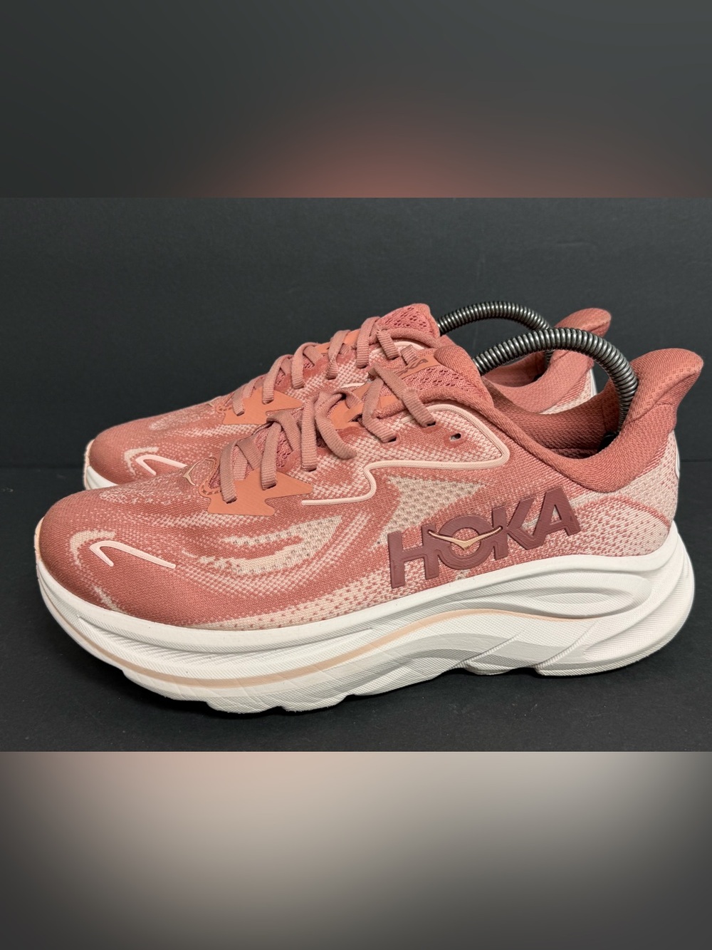 Hoka Women's Clifton 10 Running Shoes Blush/Rose Size 9D WIDE WORN ONCE LKNW!